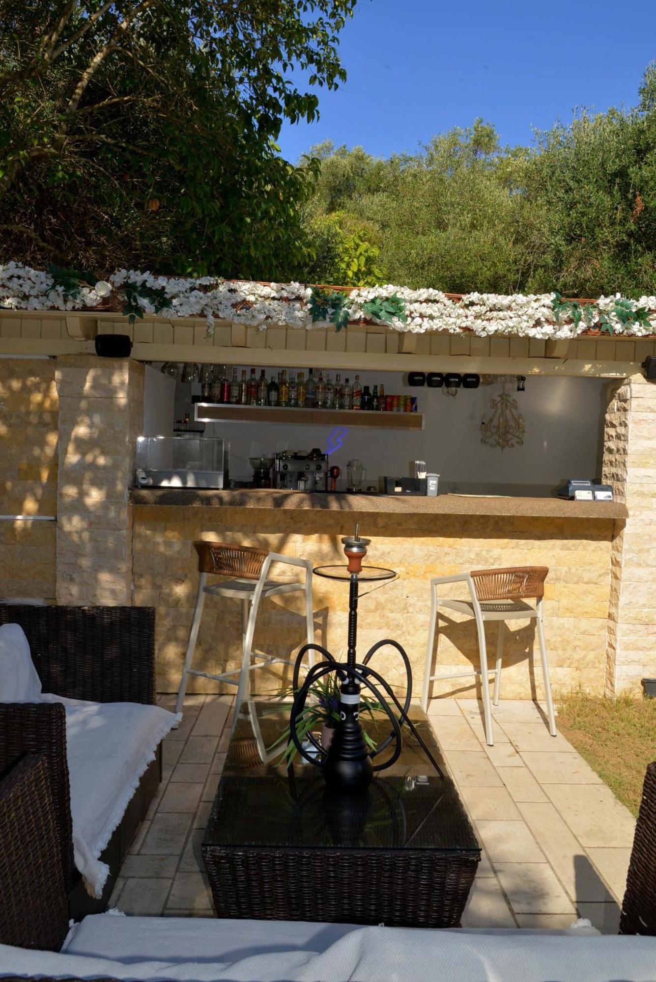 Doliva Anthi Private Jacuzzi Apartment