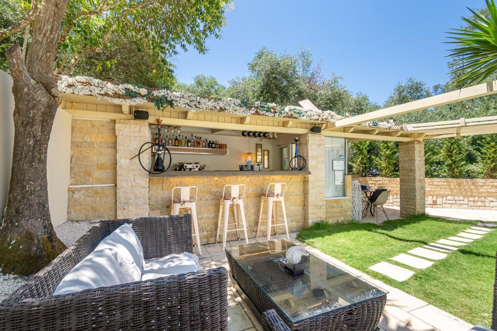 Doliva Anthi Private Jacuzzi *